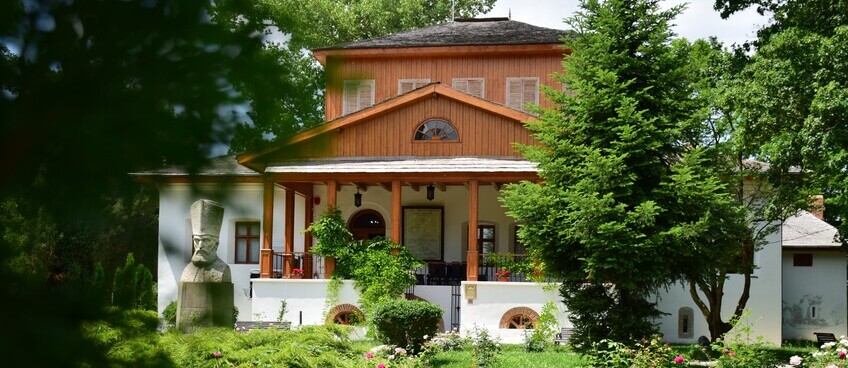 Conacul Goleștilor - Muzeul Viticulturii și Pomiculturii Golești